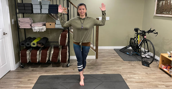 Yoga for Runners: Egyptian Balance for foot/ankle stability and mobility