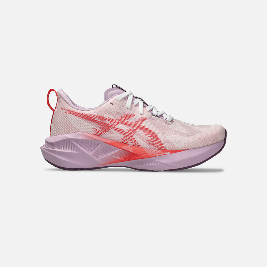 Women's Novablast 5 (White/Coral Reef)