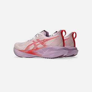 Women's Novablast 5 (White/Coral Reef)