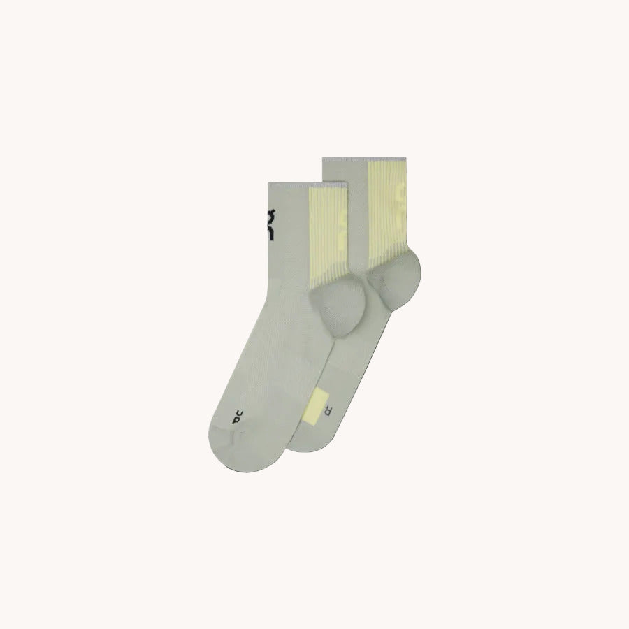 On Unisex Performance Run Sock Mid