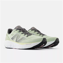 Load image into Gallery viewer, Women&#39;s Fresh Foam X 880v14 (Natural Mint/Silver Metallic/Ice Win)