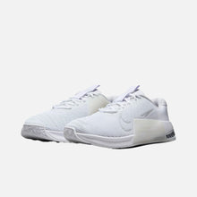 Load image into Gallery viewer, Women&#39;s Nike Metcon 9 (White/Pure Platinum)