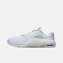 Load image into Gallery viewer, Women&#39;s Nike Metcon 9 (White/Pure Platinum)