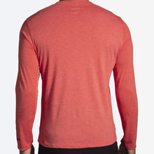 Load image into Gallery viewer, Men&#39;s Distance Long Sleeve 2.0 (Red Run Merry)