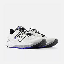 Load image into Gallery viewer, Men&#39;s New Balance 880v13 (White/Black)