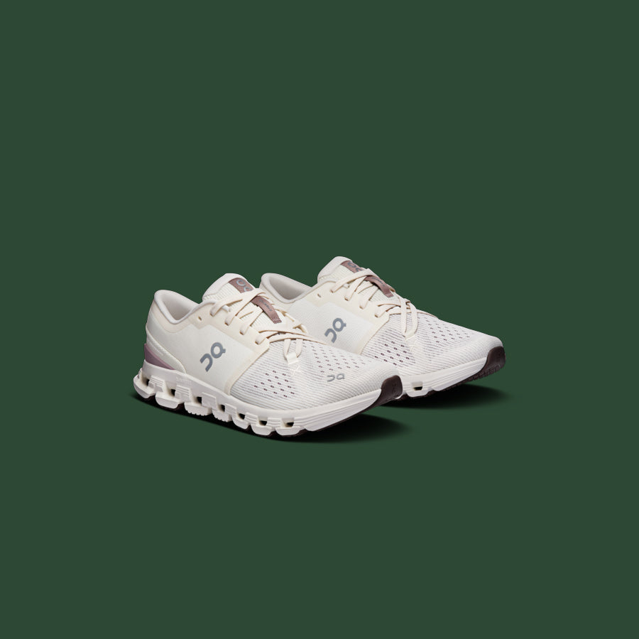 Women's On Cloud X 4
