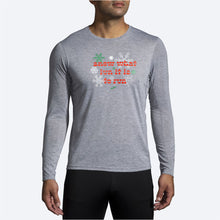 Load image into Gallery viewer, Men&#39;sRun Merry Distance Graphic Long Sleeve