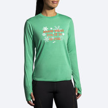 Load image into Gallery viewer, Women&#39;s Run Merry Distance Graphic Long Sleeve